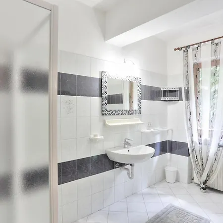 Apartament Casa Luciana App. 1 *